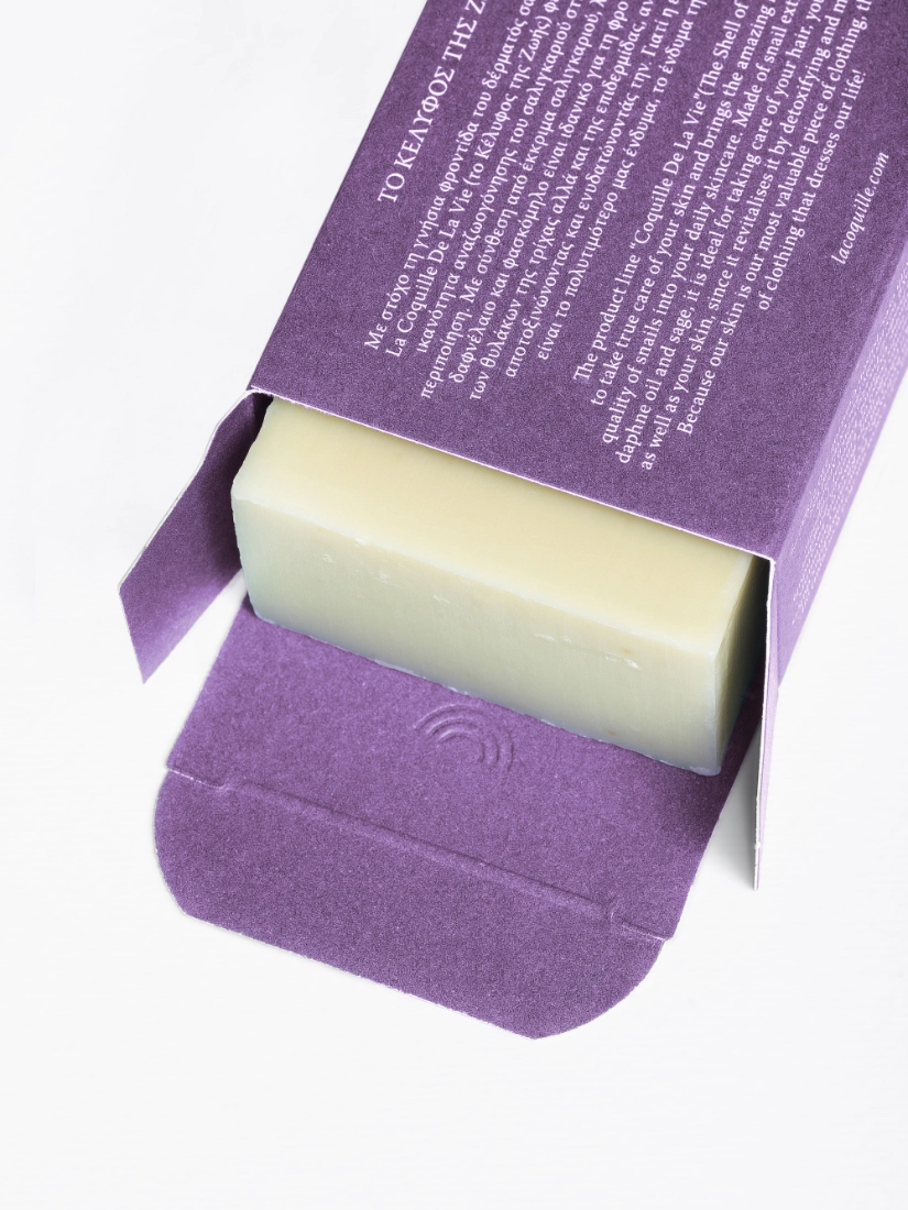 LA-COQUILLE-DE-LA-VIE-482343-soap-bar-with-snail-secretion-olive-oil-and-wild-lavender-80g-2.webp