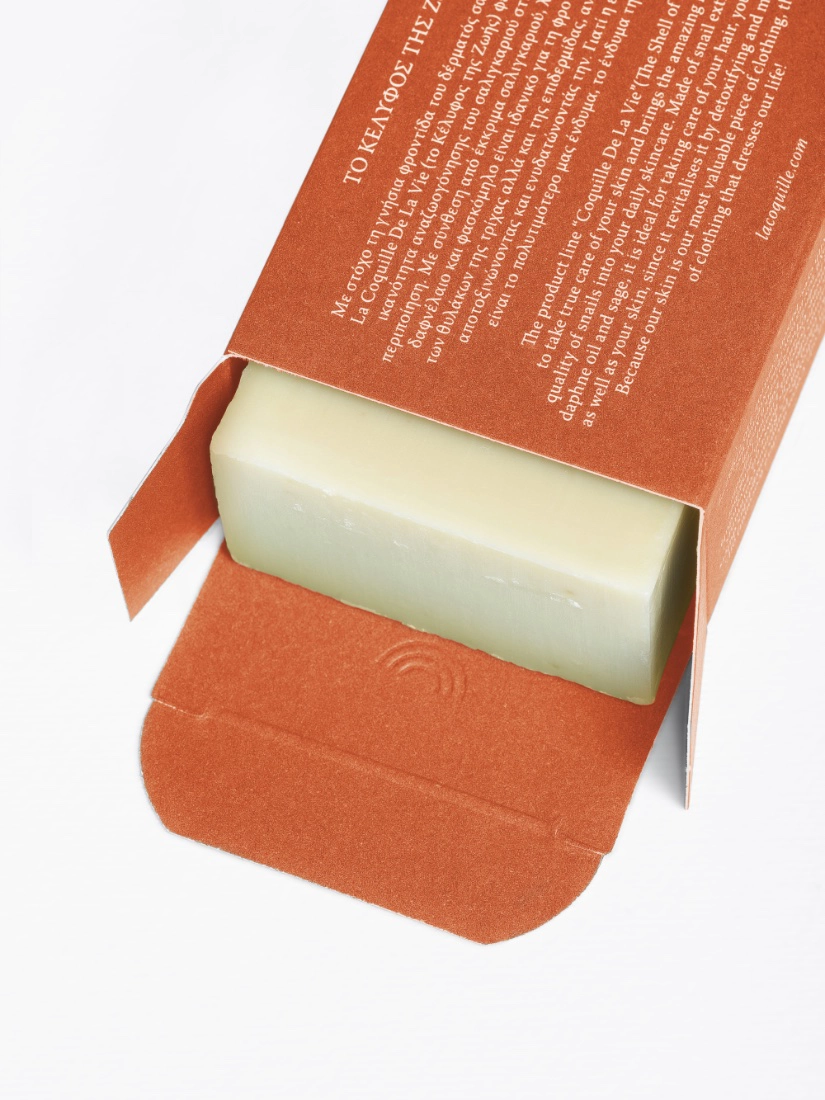 LA-COQUILLE-DE-LA-VIE-482374-soap-bar-with-snail-secretion-hippophae-oregano-and-propolis-80g-2.webp