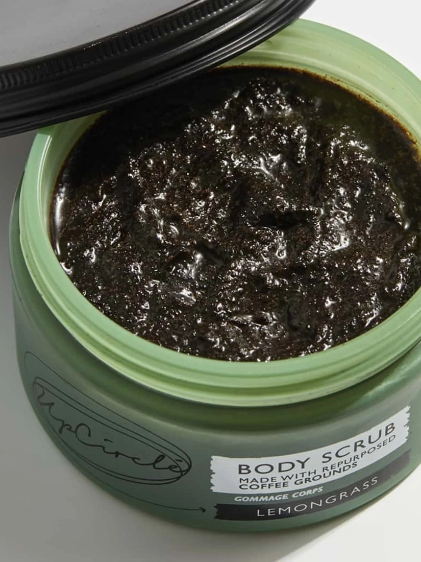 UPCIRCLE-BEAUTY-BSL-body-scrub-made-with-repurposed-coffee-grounds-lemongrass-220ml-2.webp