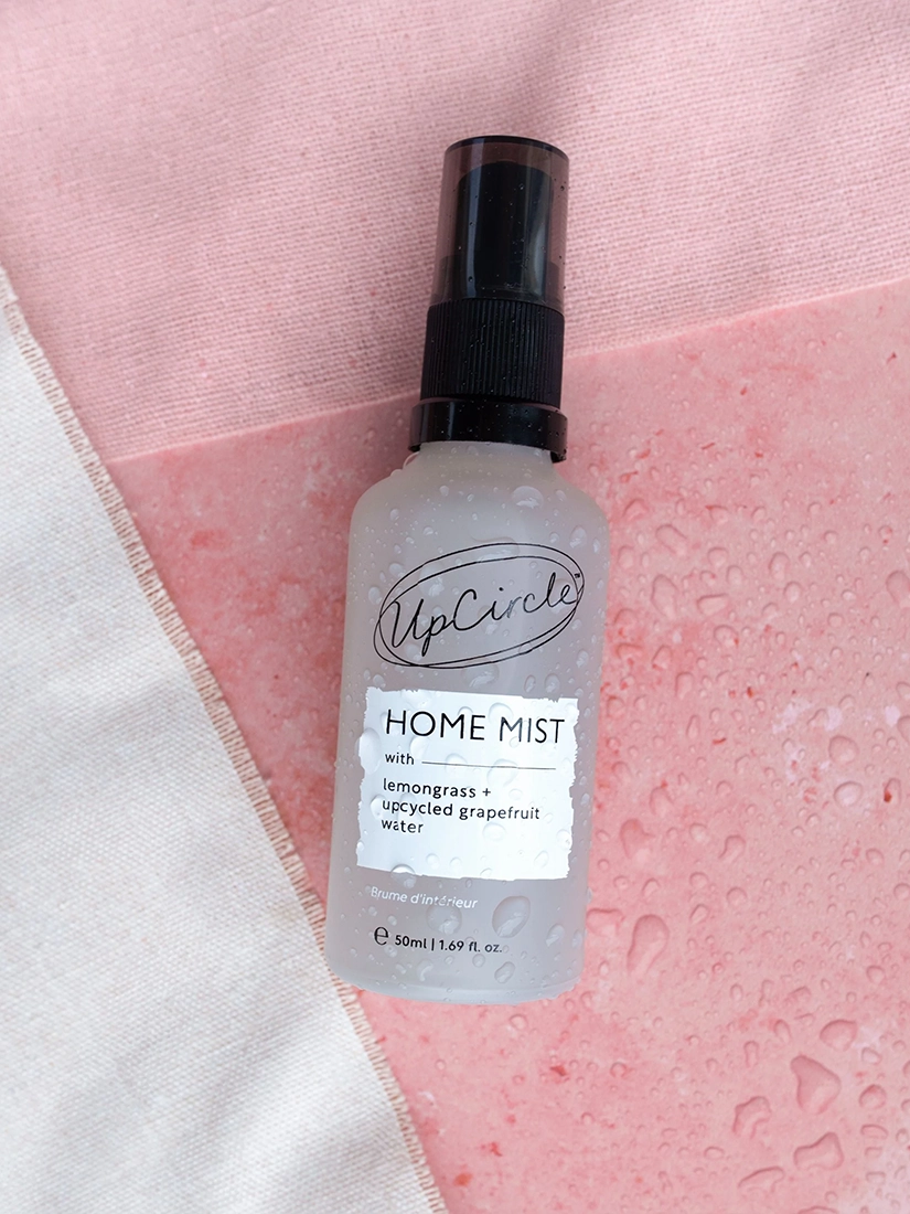 UPCIRCLE-BEAUTY-HMGW-home-mist-with-lemongrass-and-upcycled-grapefruit-water-50ml-3