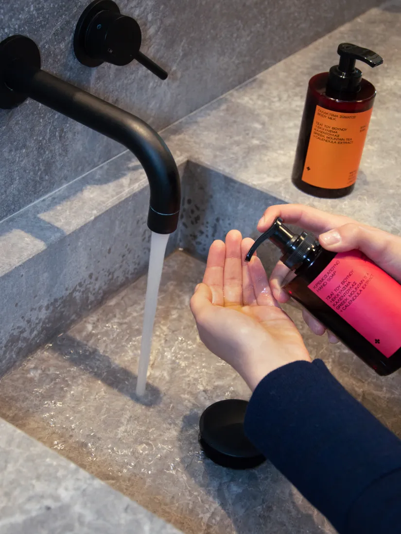 PHYSIS-LABORATORY-PL16-ultimate-case-set-with-mountain-tea-4